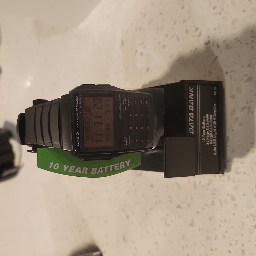 BRAND NEW Casio calculator retro watch black